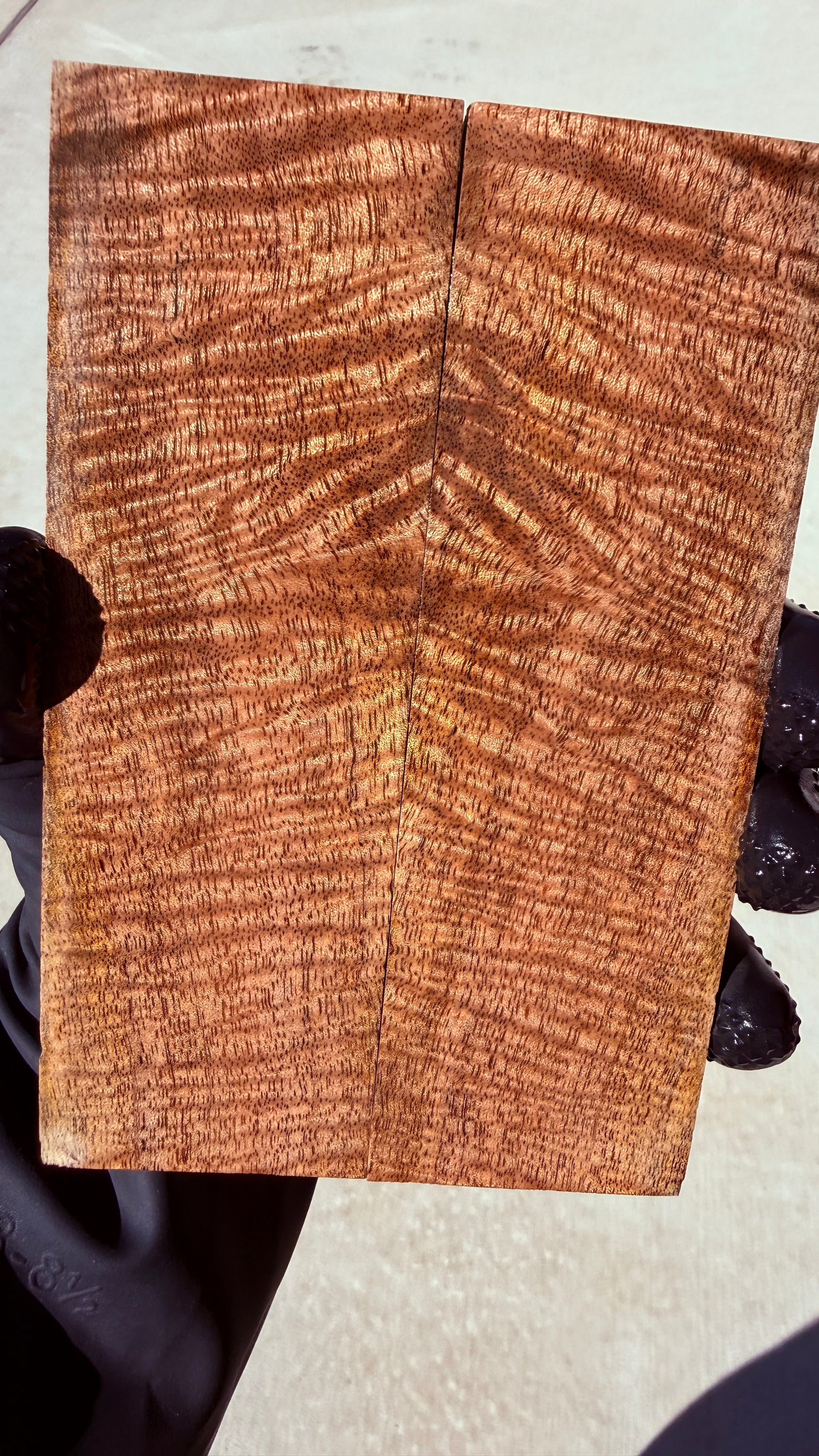 Curly Mango Scales CMOS-001 (Stabilized)