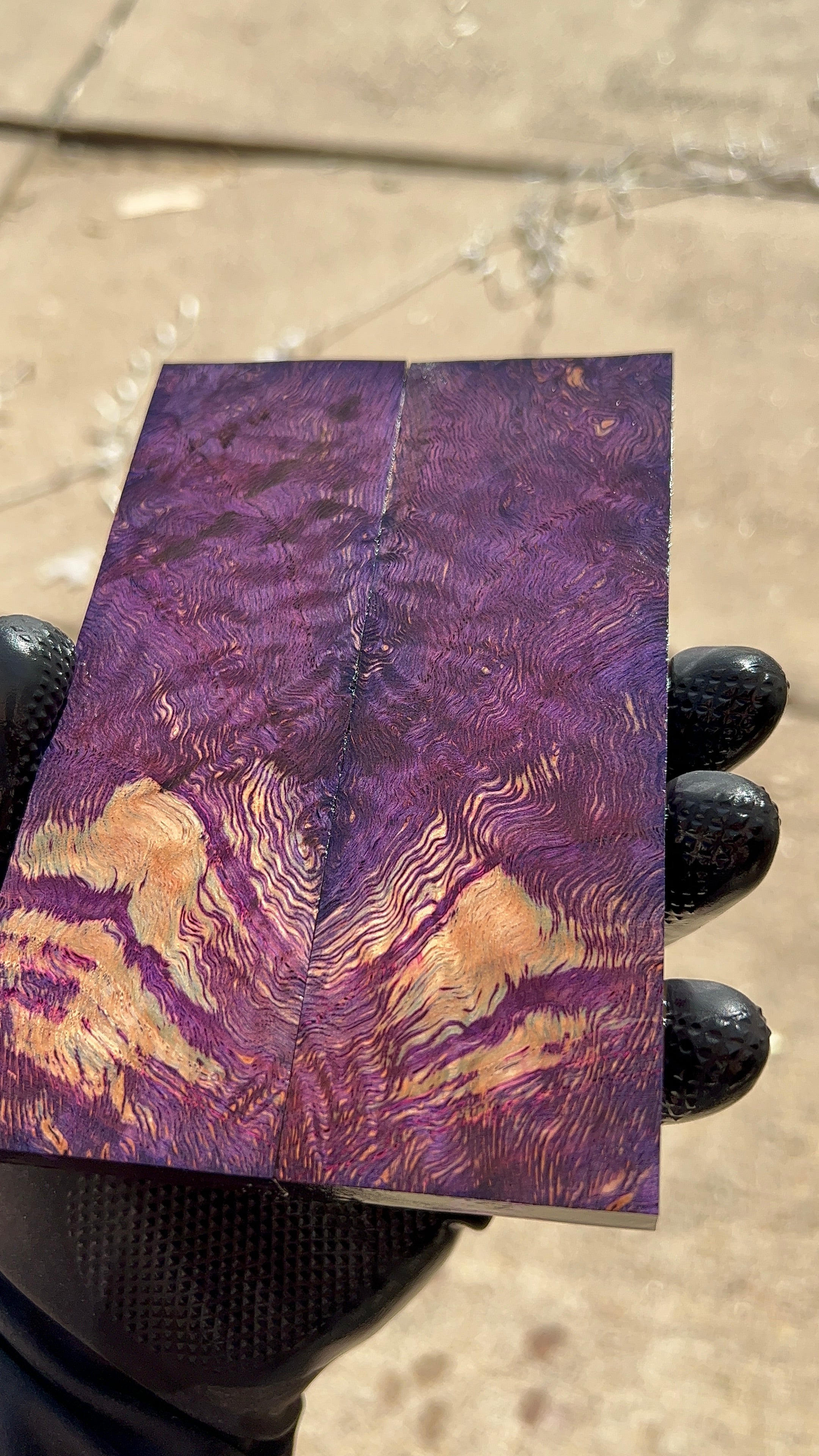 Escamas de nudo de roble rojo ROBS-006 (estabilizado)