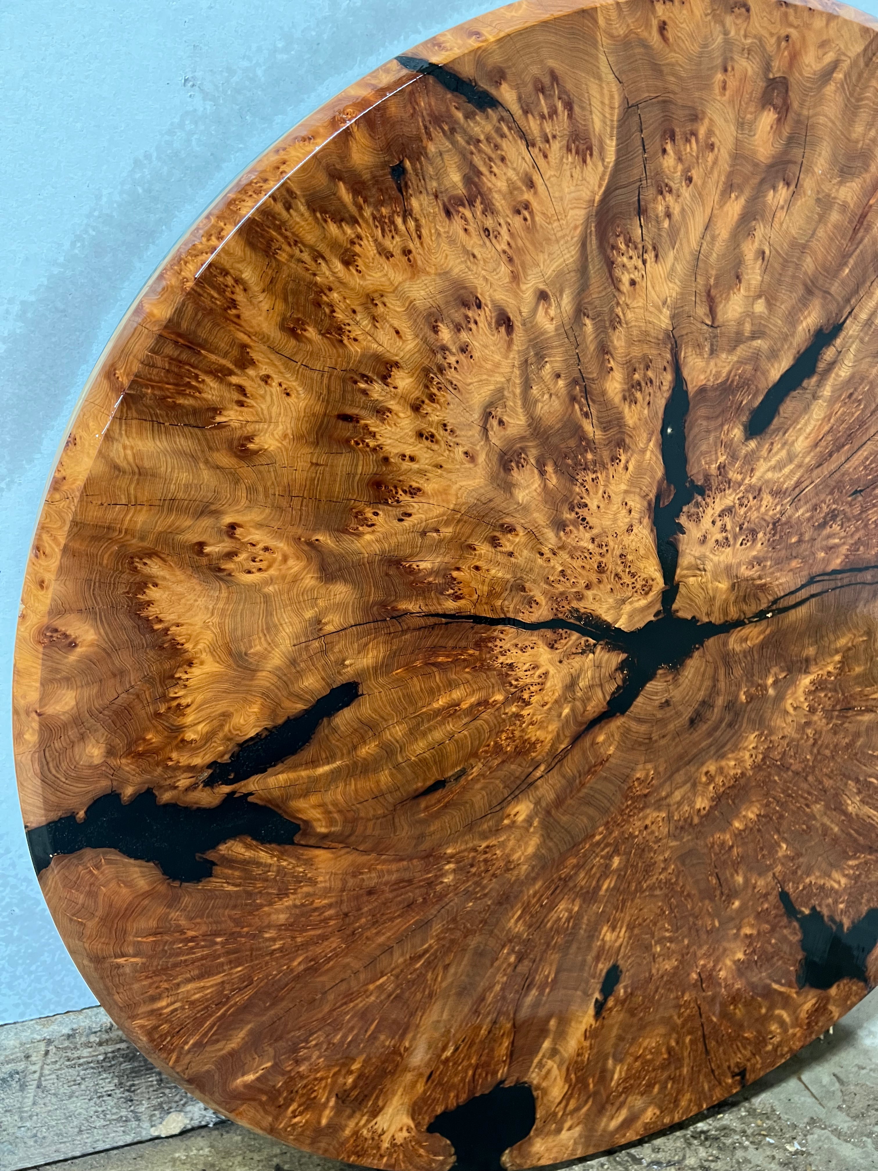 Nudo de enebro redondo de 36” (JB_RD-001)