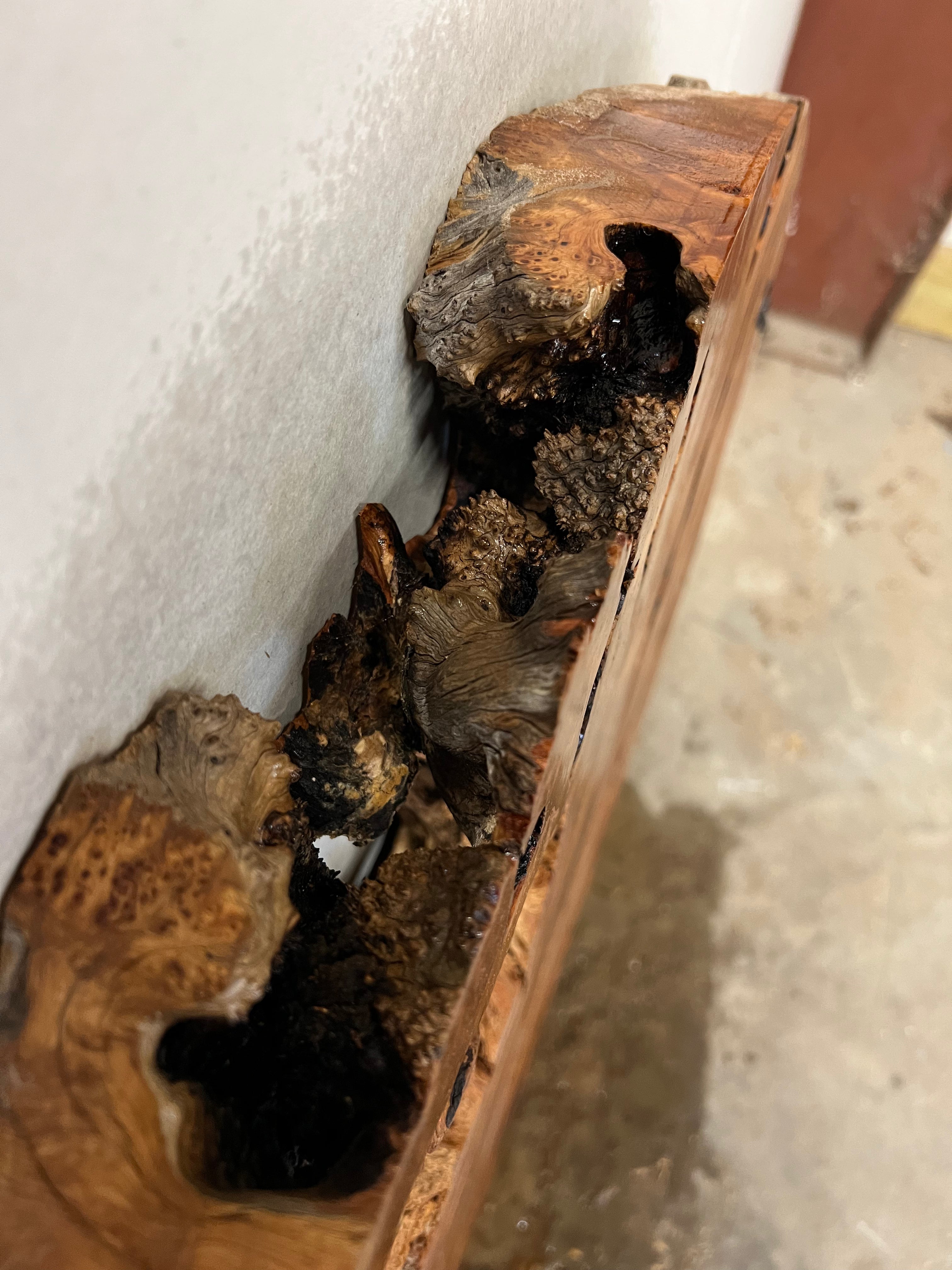 Juniper Burl Losa Redonda 36”