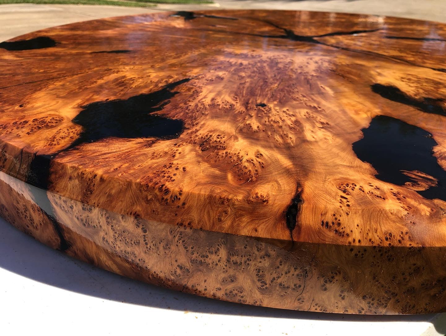 Nudo de enebro redondo de 36” (JB_RD-001)